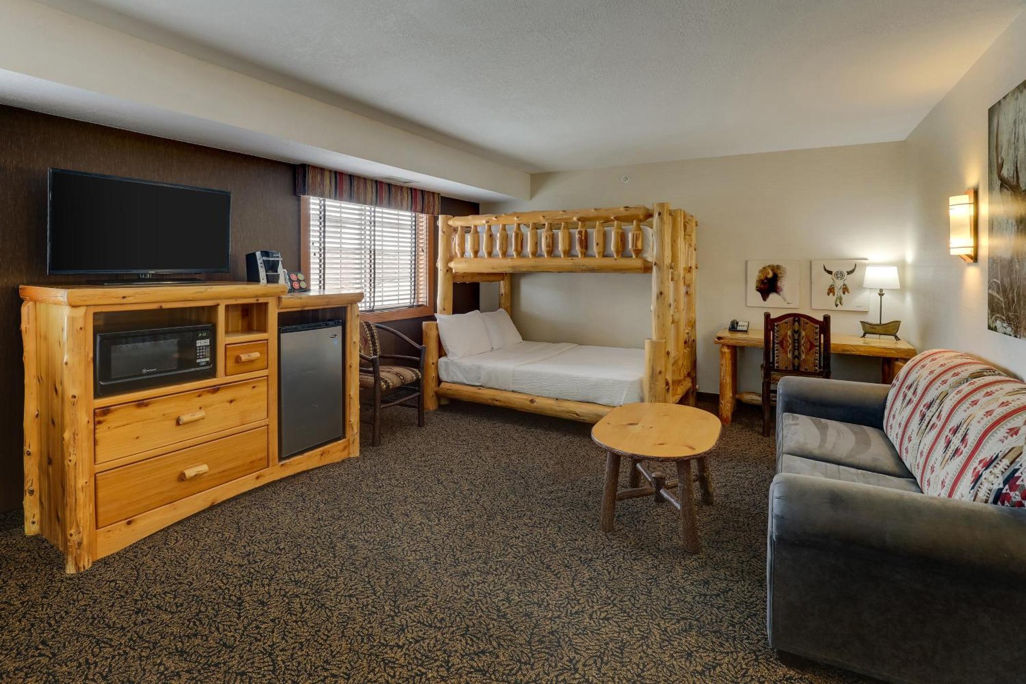 Stoney Creek Hotel