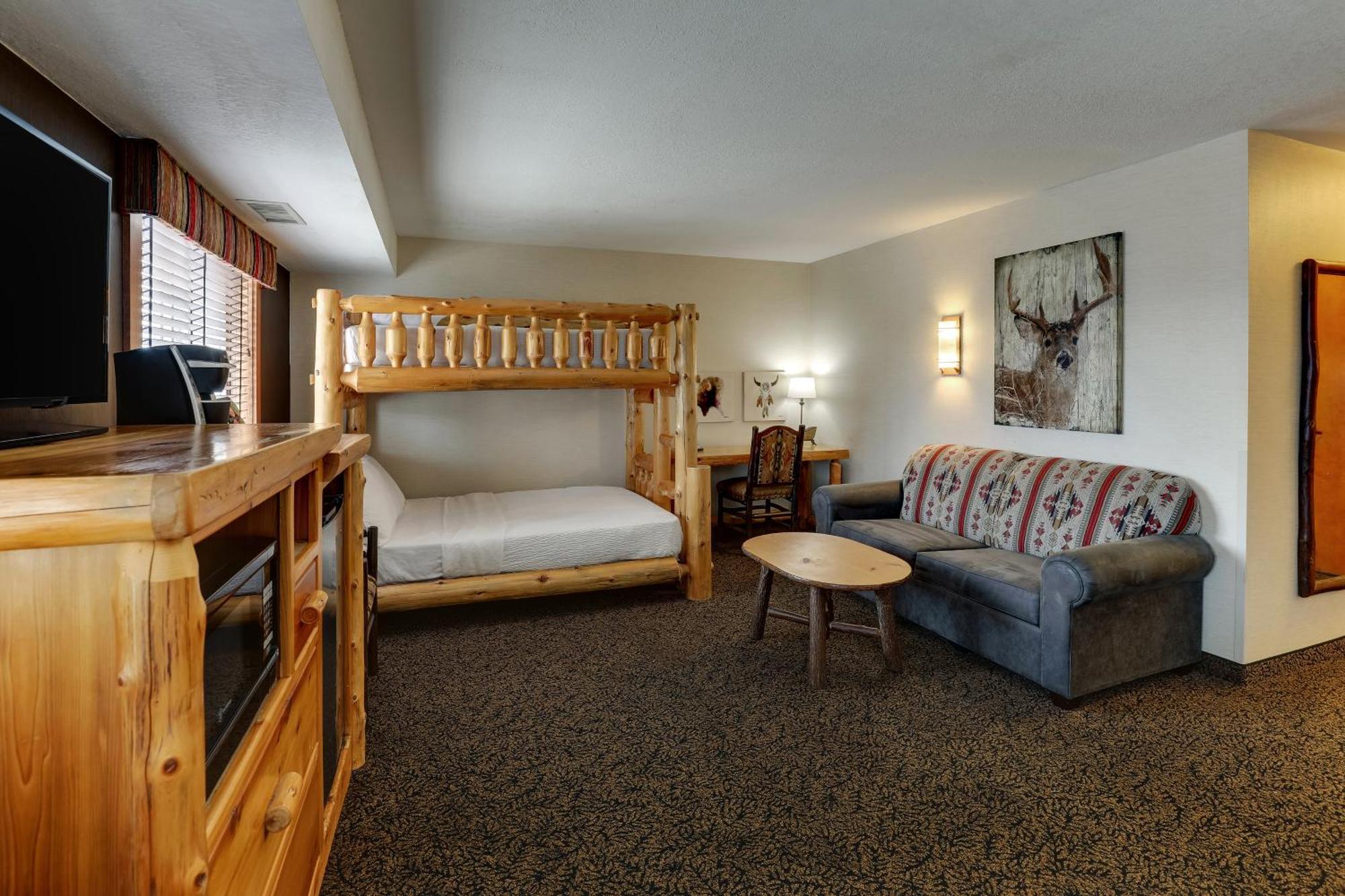 Stoney Creek Hotel