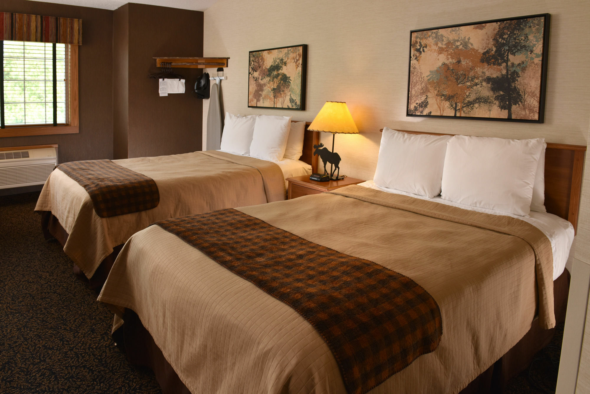 Stoney Creek Hotel